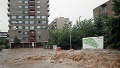 Záplavy 1997 zasáhly Moravskoslezský kraj. Zatopený Krnov na snímku z 7....