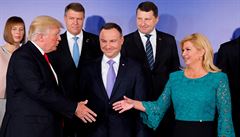 Zleva: Americký prezident Donald Trump, polský prezident Andrzej Duda a...