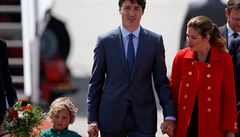 Kanadský premiér Justin Trudeau s manelkou Sophií a synem Hadrienem na summitu...