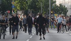 Protestující v Hamburku.