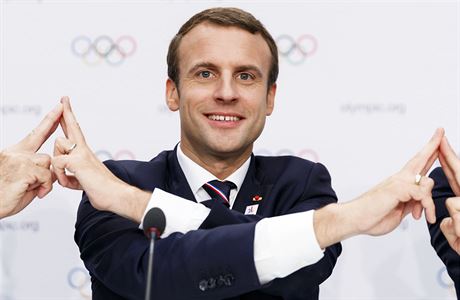 Francouzský prezident Emmanuel Macron v Lausanne pi podpoe kandidatury Paíe...