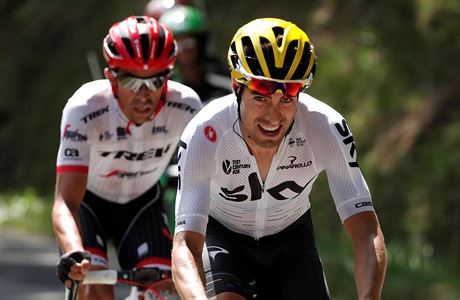 Mikel Landa (vpedu) a Alberto Contador v niku ve 13. etap Tour de France...