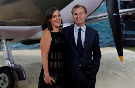 Reisér Christopher Nolan a producentka Emma Thomas.