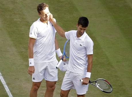 Novak Djokovi se louí s Tomáem Berdychem i Wimbledonem.