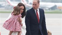 Princ William a jeho žena vévodkyně Kate s malou Charlotte a Georgem.