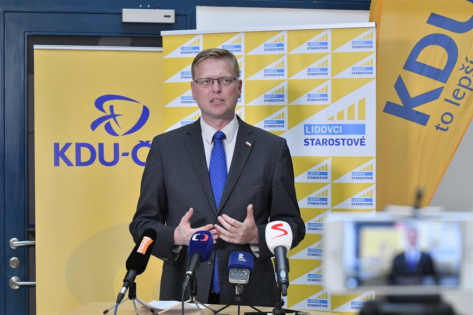 P�edseda KDU-�SL Pavel B�lobrádek 18. �ervence v Praze na tiskové konferenci po...