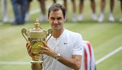 Wimbledon 2017: Roger Federer poosmé slaví s milovanou trofejí. | na serveru Lidovky.cz | aktuální zprávy