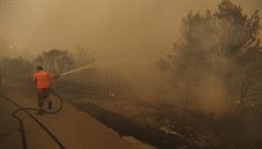 Odhaduje se, e ohe v okolí Splitu spálil kolem 4500 hektar porostu.