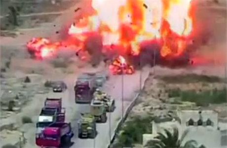 Vbuch sebevraednho auta na Sinaji.