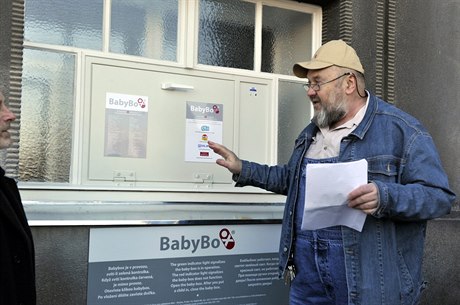 Do babyboxu plzeské polikliniky v centru msta 23. ervence nkdo bhem tí...