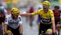 Tour de France 2017: Chris Froome a Michael Kwiatkowski v cíli.