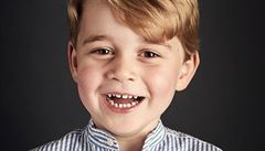 Britská královská rodina zveřejnila ‚narozeninový‘ portrét prince George