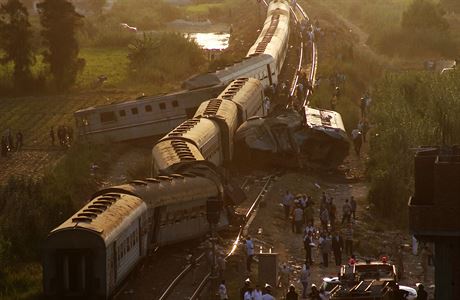 V egyptském pobením mst Alexandrie se srazily dva vlaky.