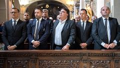 Uctít Ba�ovu památku p�ijeli (zprava) Miroslav Pelta, Rudolf �epka, Miroslav...