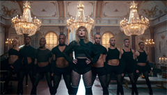 Nov singl Taylor Swiftov lme rekordy, chyt ale kritiku za npodobu Beyonc