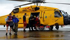 Helikoptéra zachraující lidi ped povodovou vodou zpsobenou hurikánem Harvey.