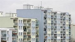 Bydlen zlevuje: ceny panelovch byt klesly a o ptinu 