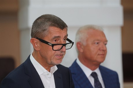 Andrej Babiš a Jaroslav Faltýnek na tiskové konferenci v souvislosti se...