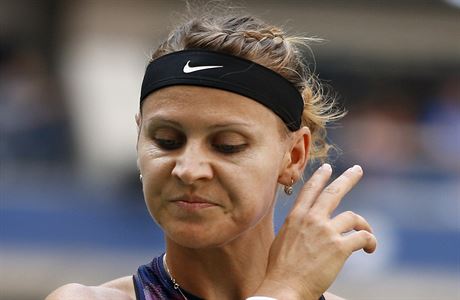 Lucie afov v osmifinle US Open proti Ameriance CoCo Vandewegheov.