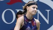 Lucie afov v osmifinle US Open proti Ameriance CoCo Vandewegheov.