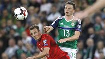 Severní Irsko vs. Česká republika, kvalifikace o MS ve fotbale: domácí Corey...