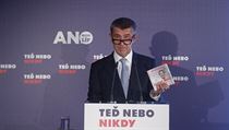 Andrej Babi na tiskov konferenci hnut ANO 3. z 2017.