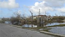 kody na ostrovu Barbuda po zsahu huriknem.