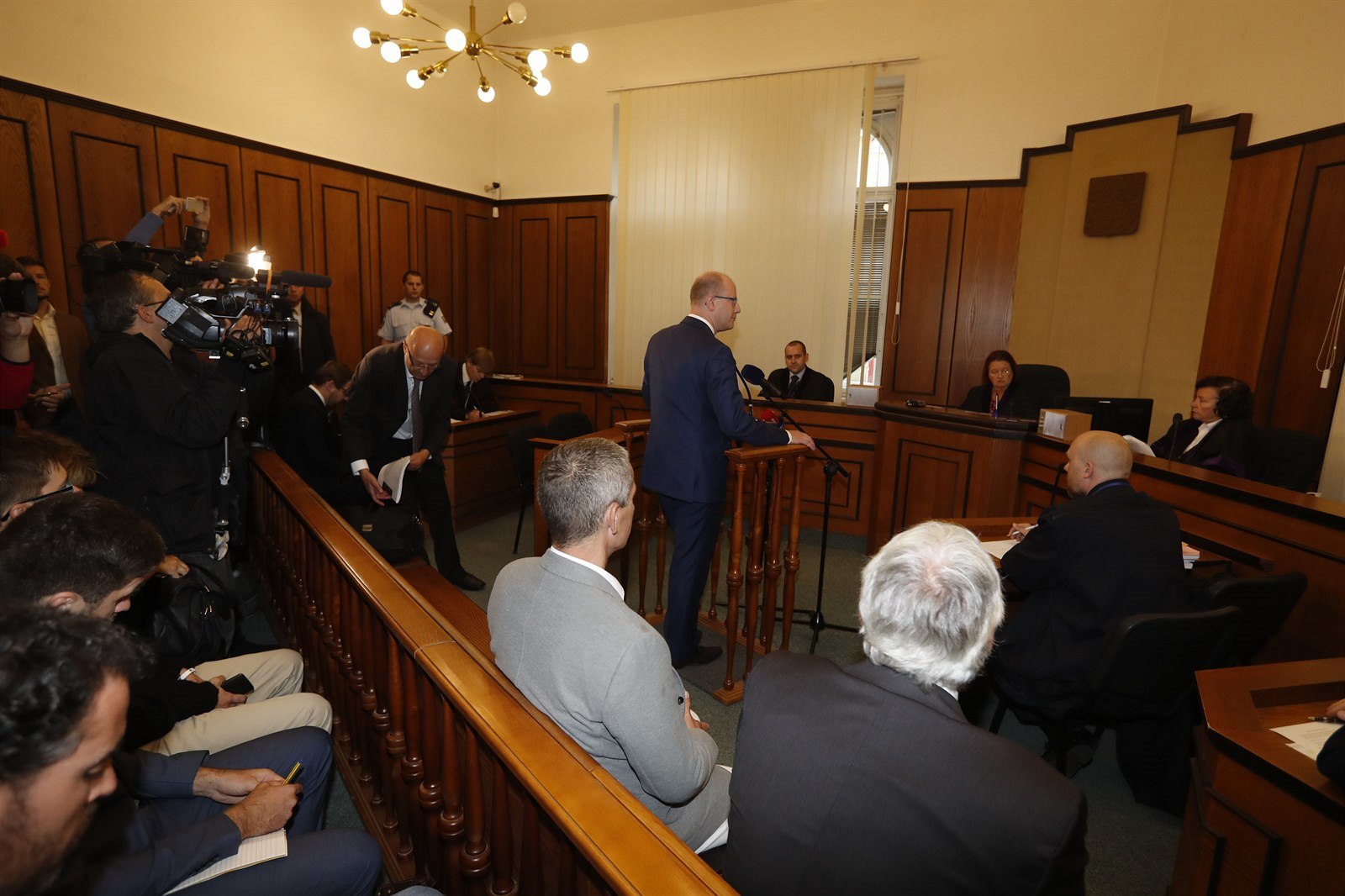 Sobotka vypovídá u soudu ke kauze OKD. V době prodeje zastával funkci ministra...