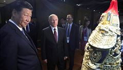 Ruský prezident Vladimir Putin a ínský prezident Si in-pching na výstav...