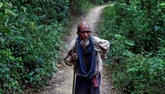 Rohingský staec po úspném pekroení barmsko-bangladéské hranice.