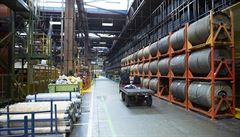 Zásoba textilních kord eká v továrn Continental Barum v Otrokovicích na...