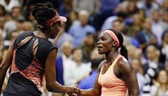Venus Williamsová a Sloane Stephensová po utkání.
