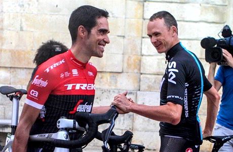 Alberto Contador a Chris Froome jet ped startem Vuelty 2017.