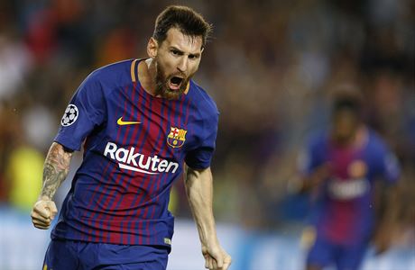 Lionel Messi slaví jeden z gól proti Juventusu