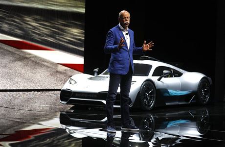 Dieter Zetsche, generln editel automobilky Mercedesu Daimler AG pedstavil...