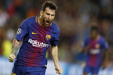 Lionel Messi slaví gól v Lize mistrů