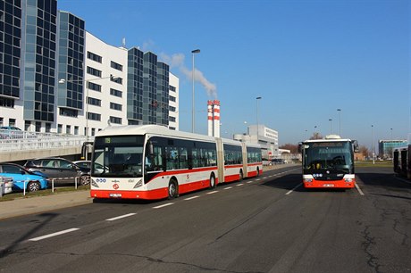 Ti autobusové spoje na letit nabírají a hodinové zpodní.