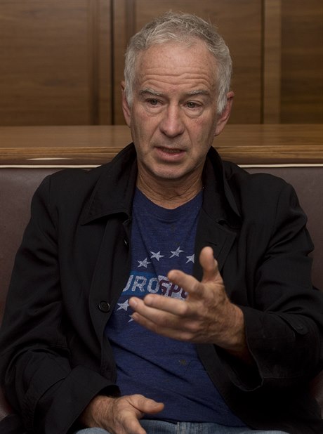 John McEnroe vyprávěl po příletu do Prahy o svém vztahu k Ivanu Lendlovi a...