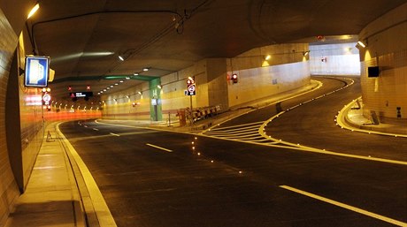 Tunelový komplex Blanka po dokončení stavební části v září 2014.