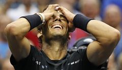 Rafael Nadal oslavuje tetí grandslamový titul z US Open.