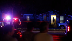 Osm mrtvých po střelbě v domě v Texasu. Útočníka zastřelila policie