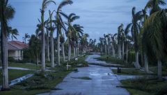 Irma slábne na tropickou bouři. Zanechala za sebou na 40 mrtvých a neobyvatelné ostrovy