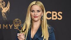 Podvejte se: Nejlep mdn kousky na pedvn cen Emmy 2017