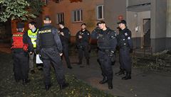 Evakuace 26 lid v Zbhlicch. V jednom z byt se nala munice i radioaktivn pedmt