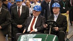 Prezident Milo Zeman navtívil pi pobytu v Plzeském kraji turbínku Doosan...