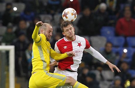FC Astana vs. Slavia Praha, Evropská liga: Tomá Necid a Ivan Majevski v...