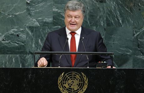 Ukrajinský prezident Petr Poroenko bhem proslovu na Valném shromádní OSN.