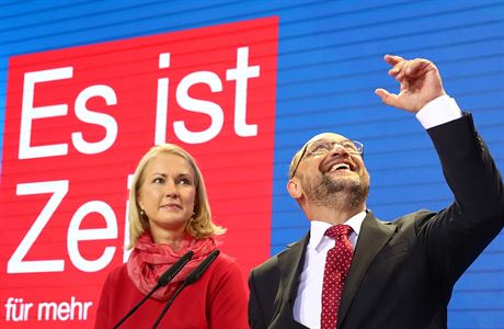 Pedseda SDP Martin Schulz reaguje na prvn povolebn odhady vsledk nmeckch...