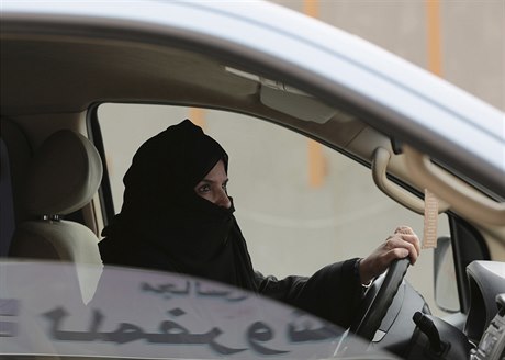 Kampaň za možnost řídit pro saudské ženy trvala řadu let.