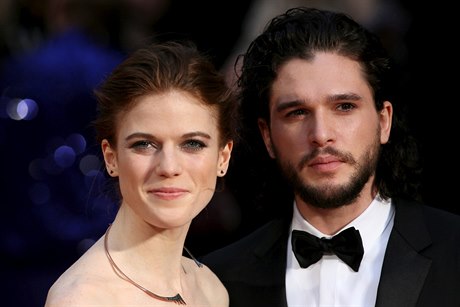 Herci Kit Harington a Rose Leslie.